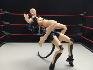 二段式ドラゴンスープレックスホールド　岩谷麻優